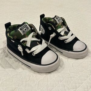 Converse baby boy size 6 black and camo